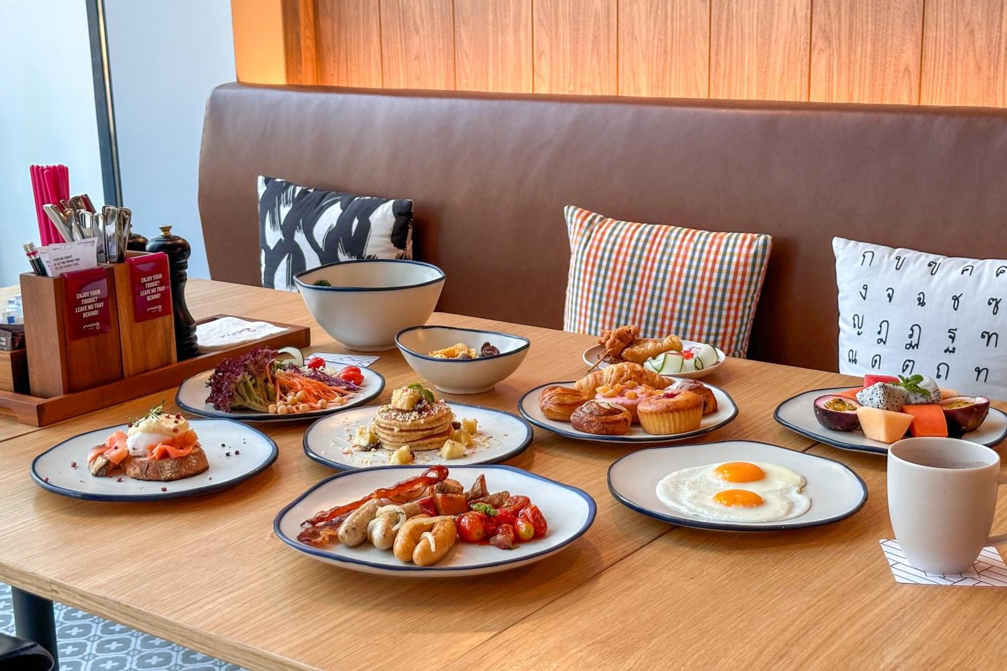 Moxy Bangkok Ratchaprasong Hotel Екстериор снимка