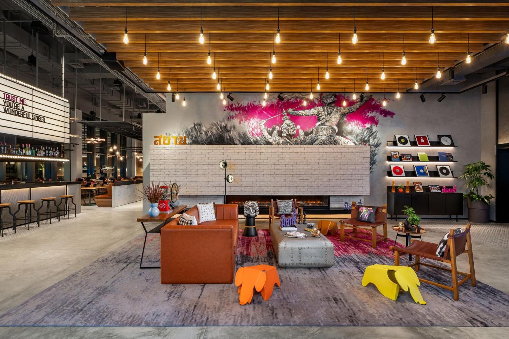 Moxy Bangkok Ratchaprasong Hotel Екстериор снимка