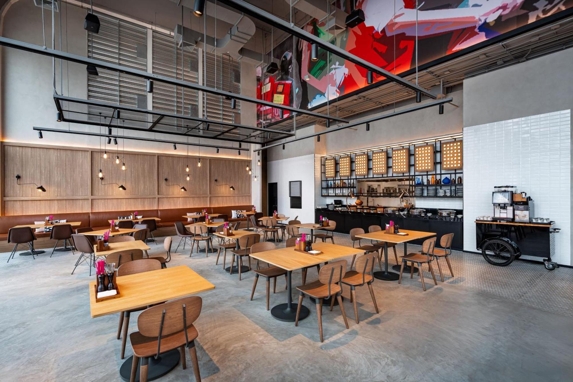 Moxy Bangkok Ratchaprasong Hotel Екстериор снимка