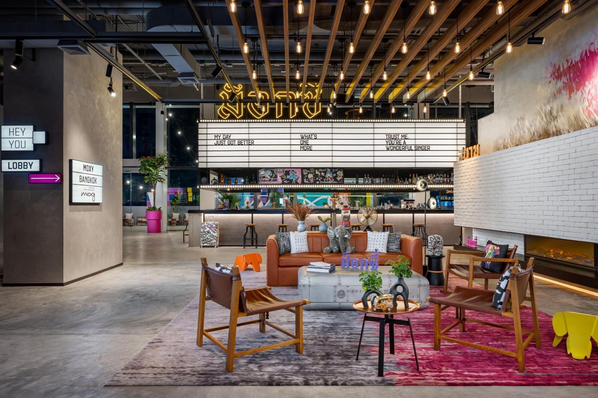 Moxy Bangkok Ratchaprasong Hotel Екстериор снимка
