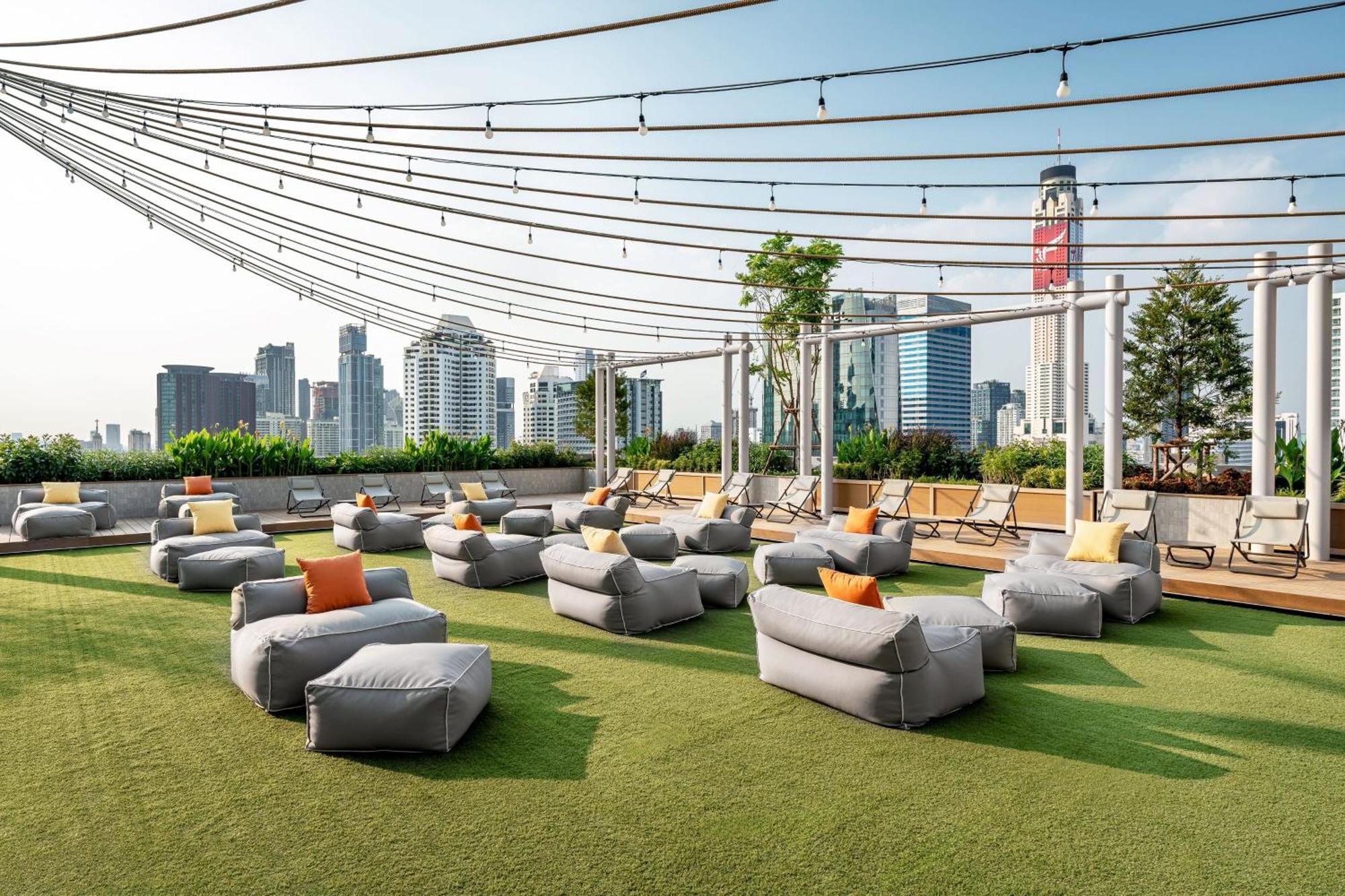 Moxy Bangkok Ratchaprasong Hotel Екстериор снимка