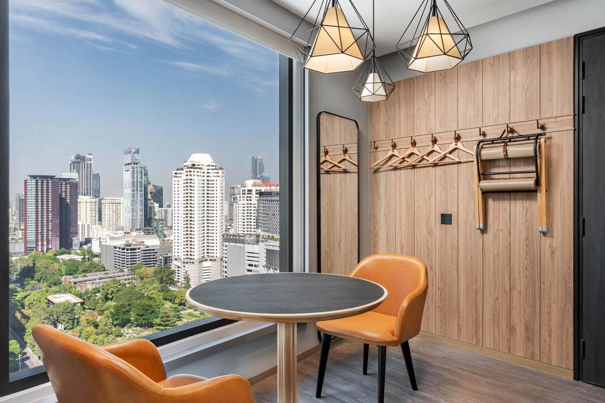 Moxy Bangkok Ratchaprasong Hotel Екстериор снимка